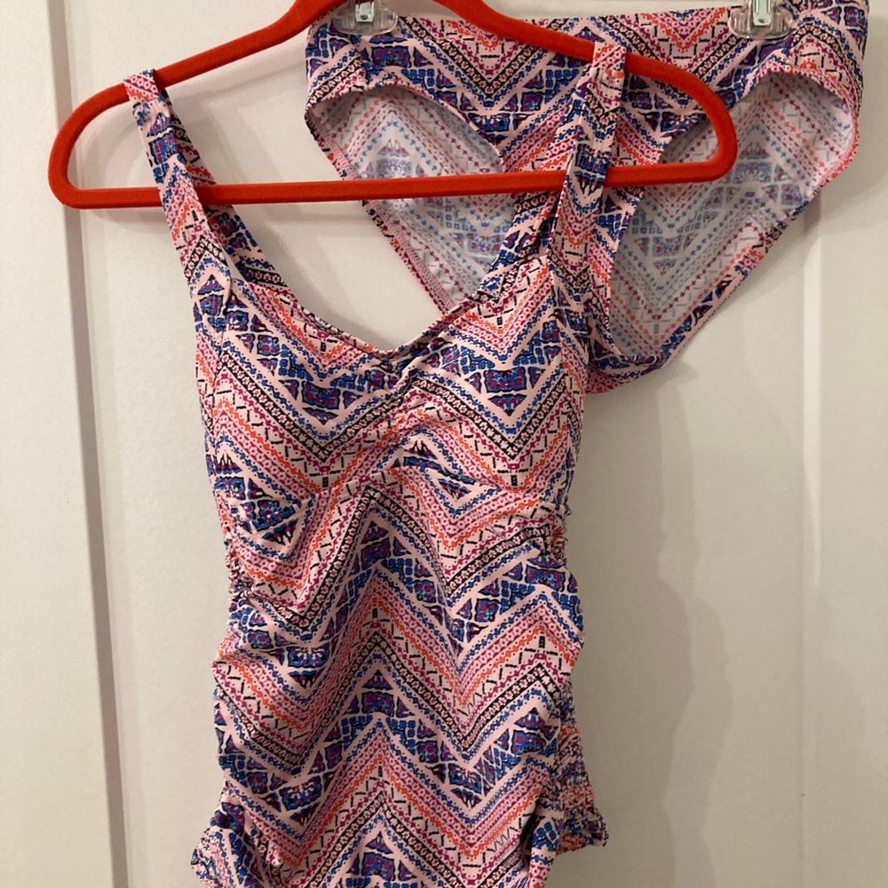 NWOT Motherhood Beach Bump maternity swim tankini